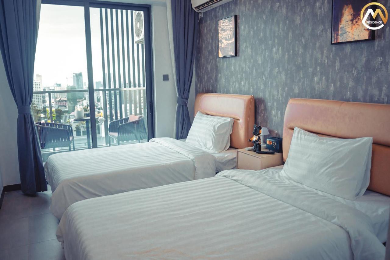 Infinity Pool Hotel Phnom Penh Down To 24 Usd In M Residence Exterior photo